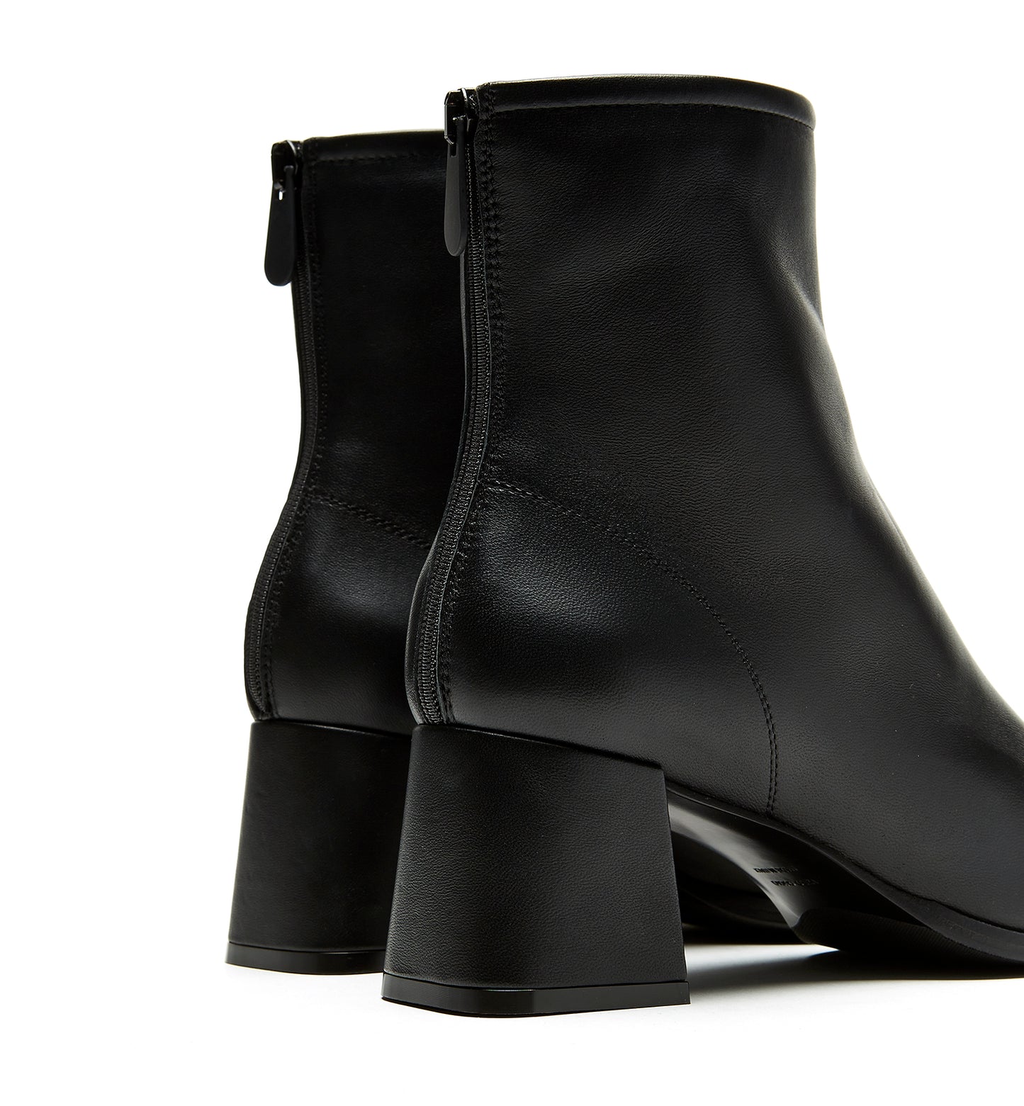 LC FREDA-535 BLACK LEATHER