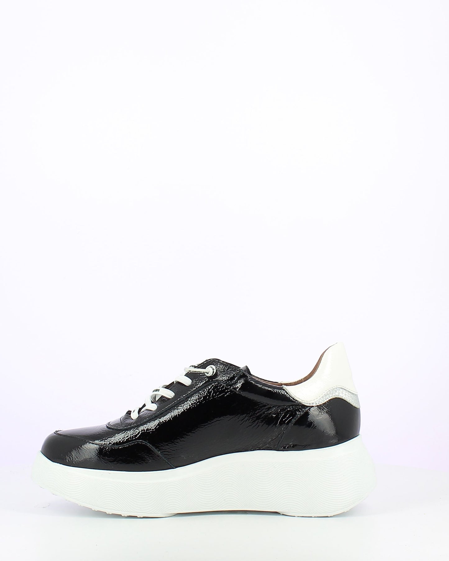 WND 0205-280 Black Patent sneaker