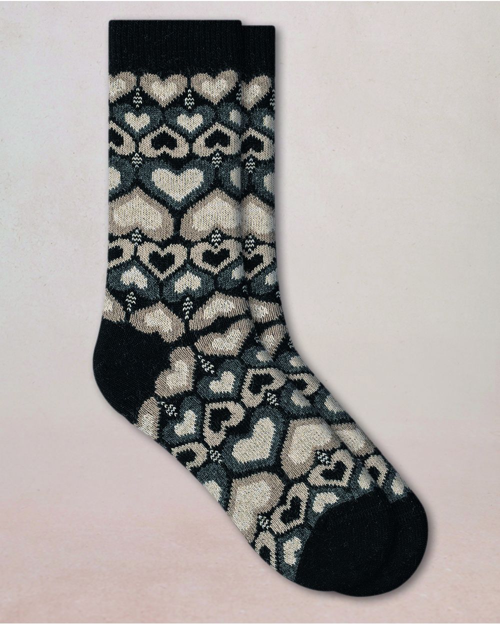 BLF 6566 AR5 BLK cashmere-heart-socks