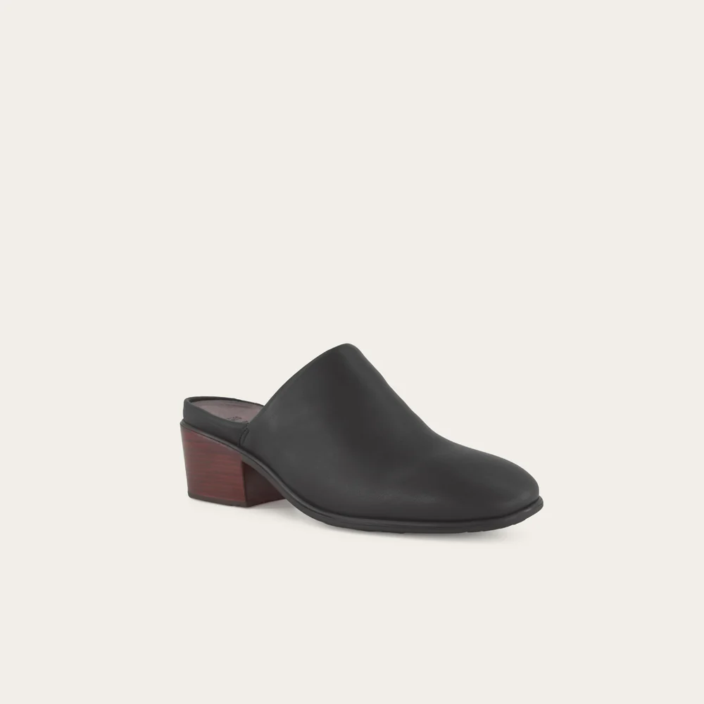 NAOT Dedicate Jet Black Leather