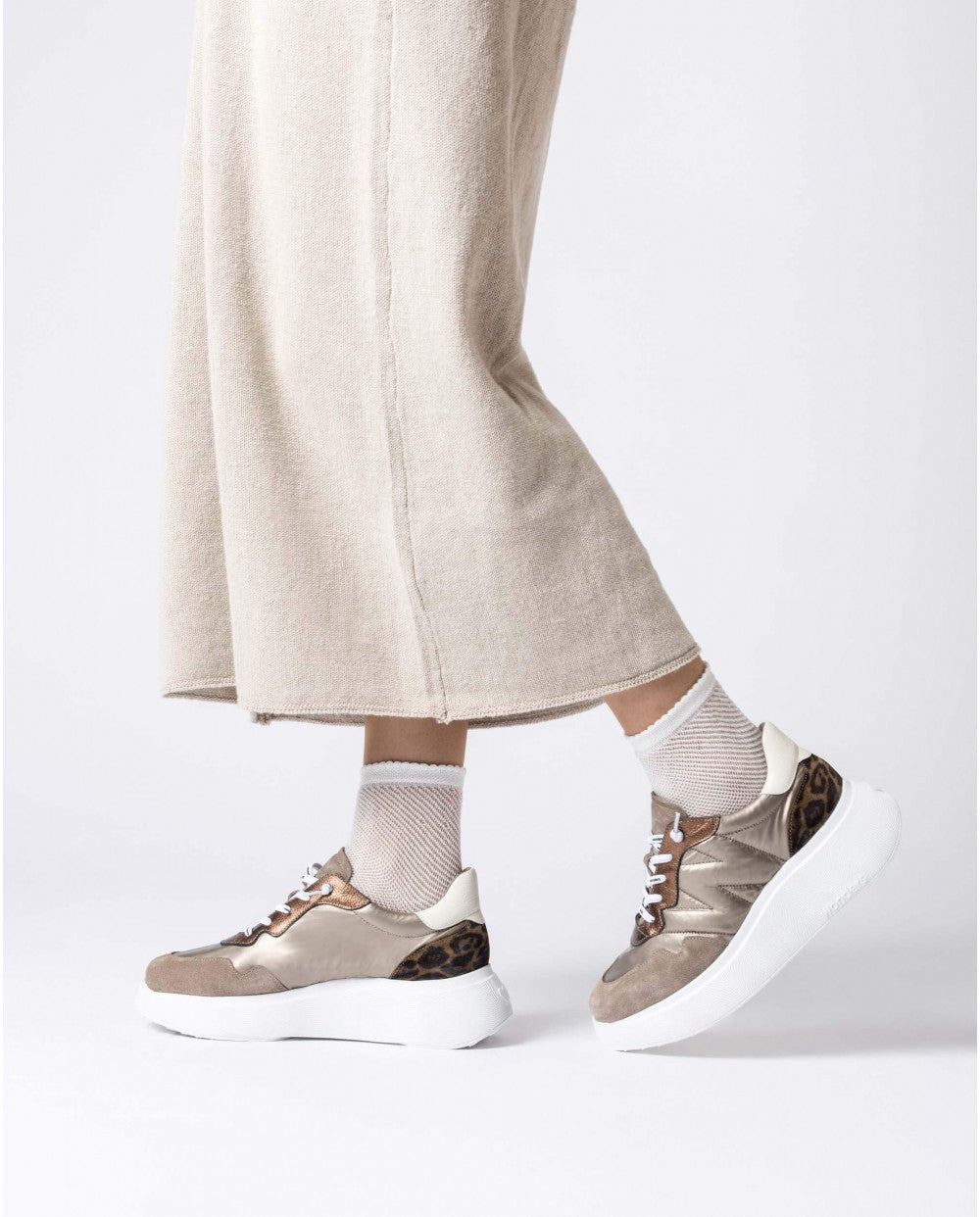 WND 9237-290 CHAMPAGNE ORO WILD SNEAKER