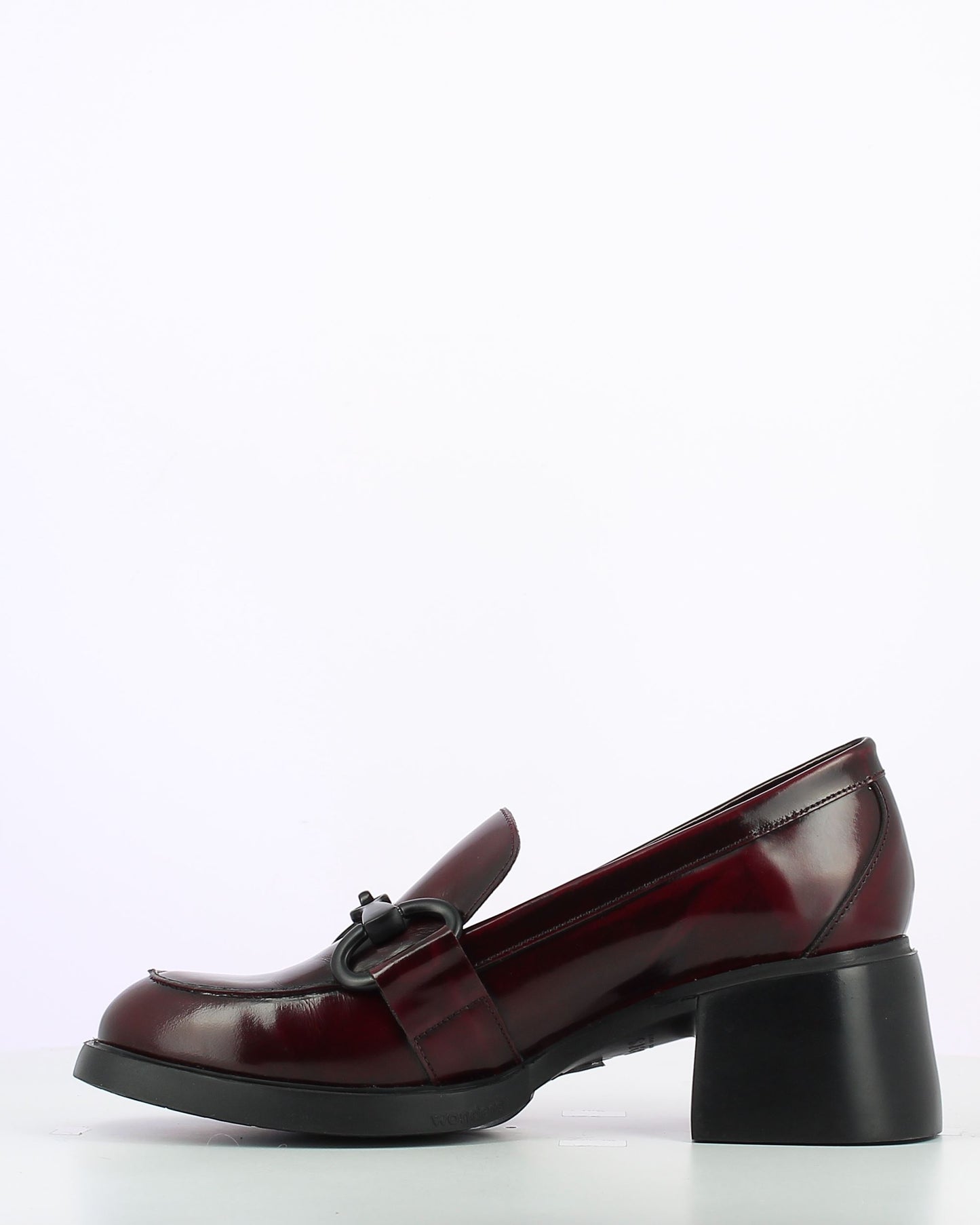 WND 8177-260 REGATA VINO