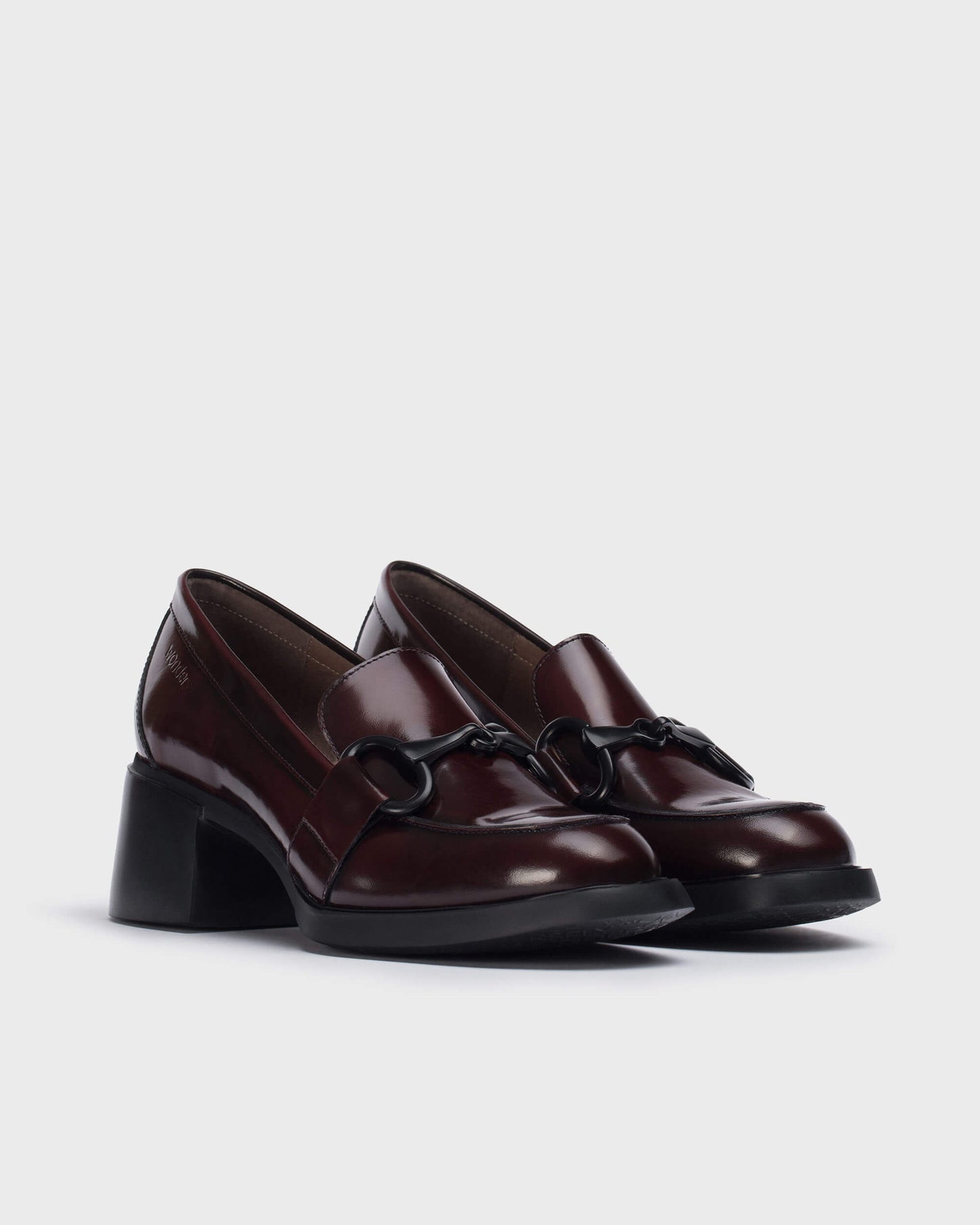 WND 8177-260 REGATA VINO