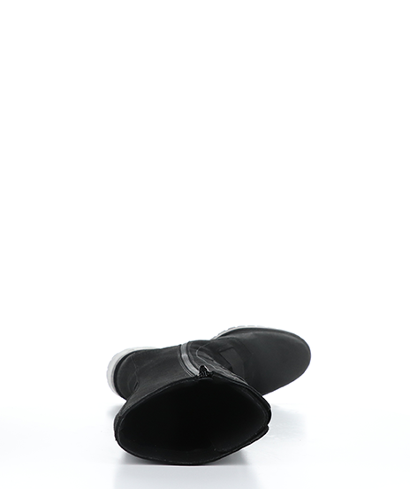 BC Intro-325 Black Suede