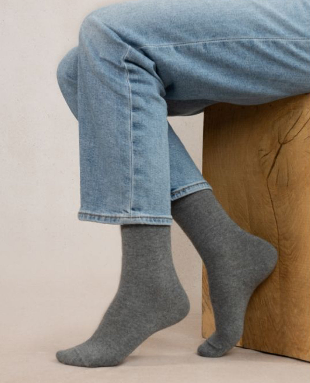 BLF 6095 Solid Colours Cashmere Socks