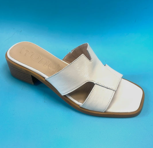 WND 5227-225 OFF WHITE  Patent D1120