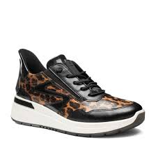 ARA 3117-250 GALICIA LEO BLACK