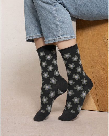 BLF 6564 AR5 BLK fine-floral-wool-socks