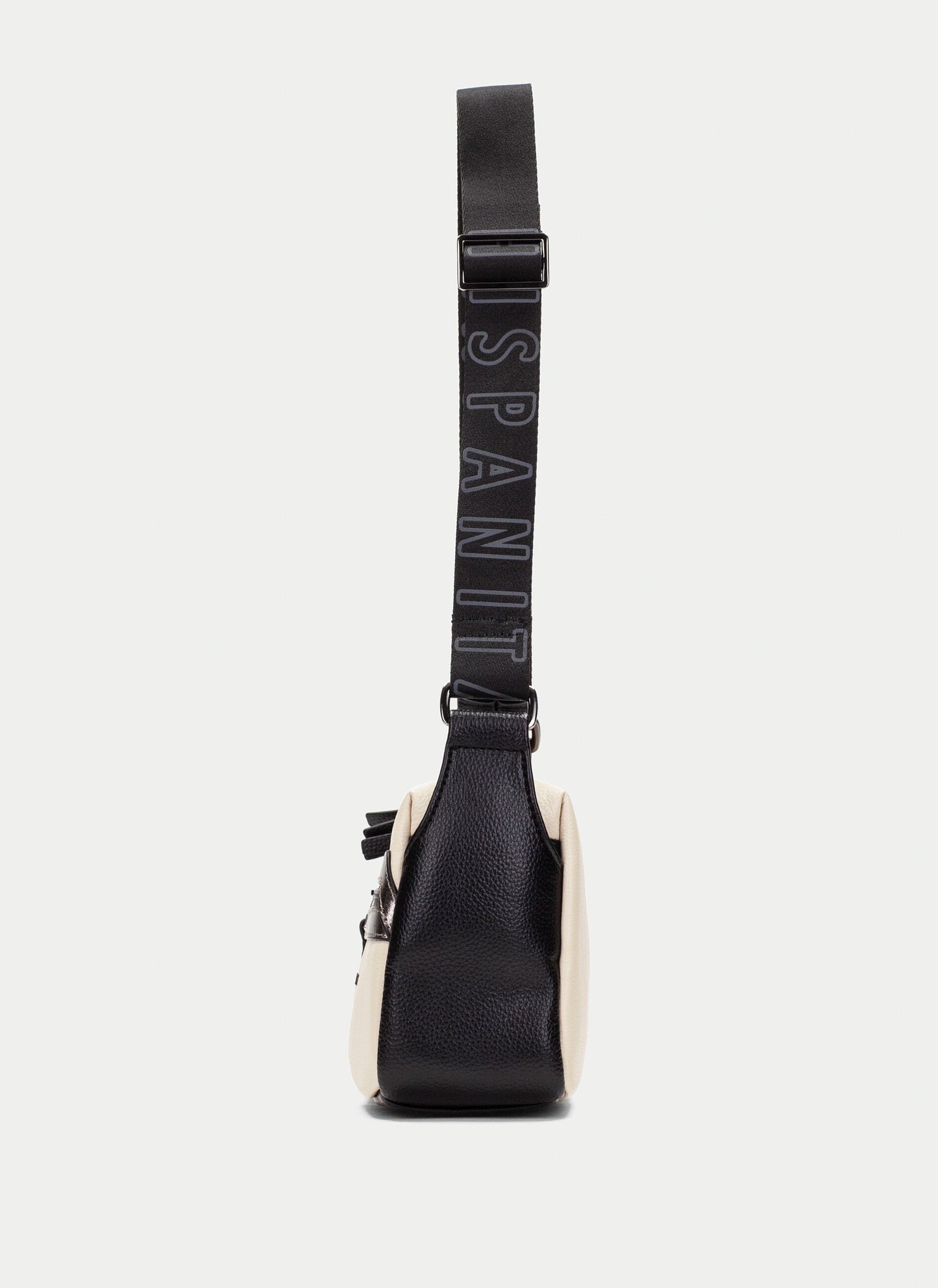 HSP 7420-200 OFF WHITE WITH METALLIC TRIM
