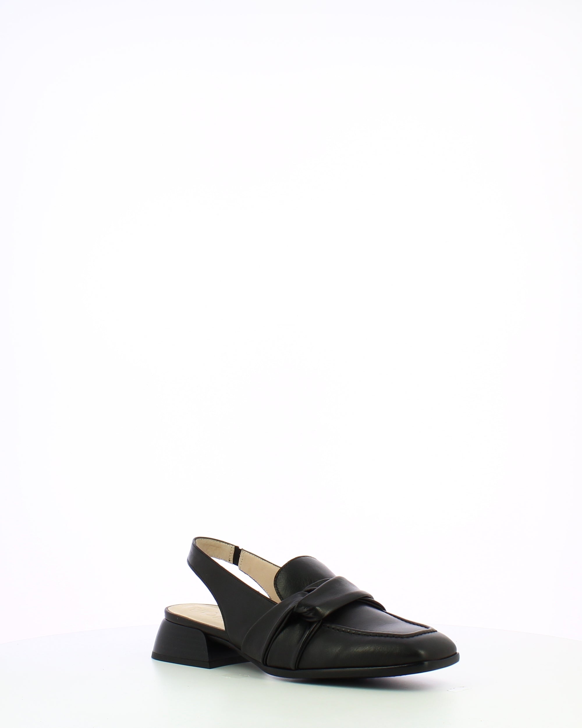 WND 1226-260 Black Leather C7120