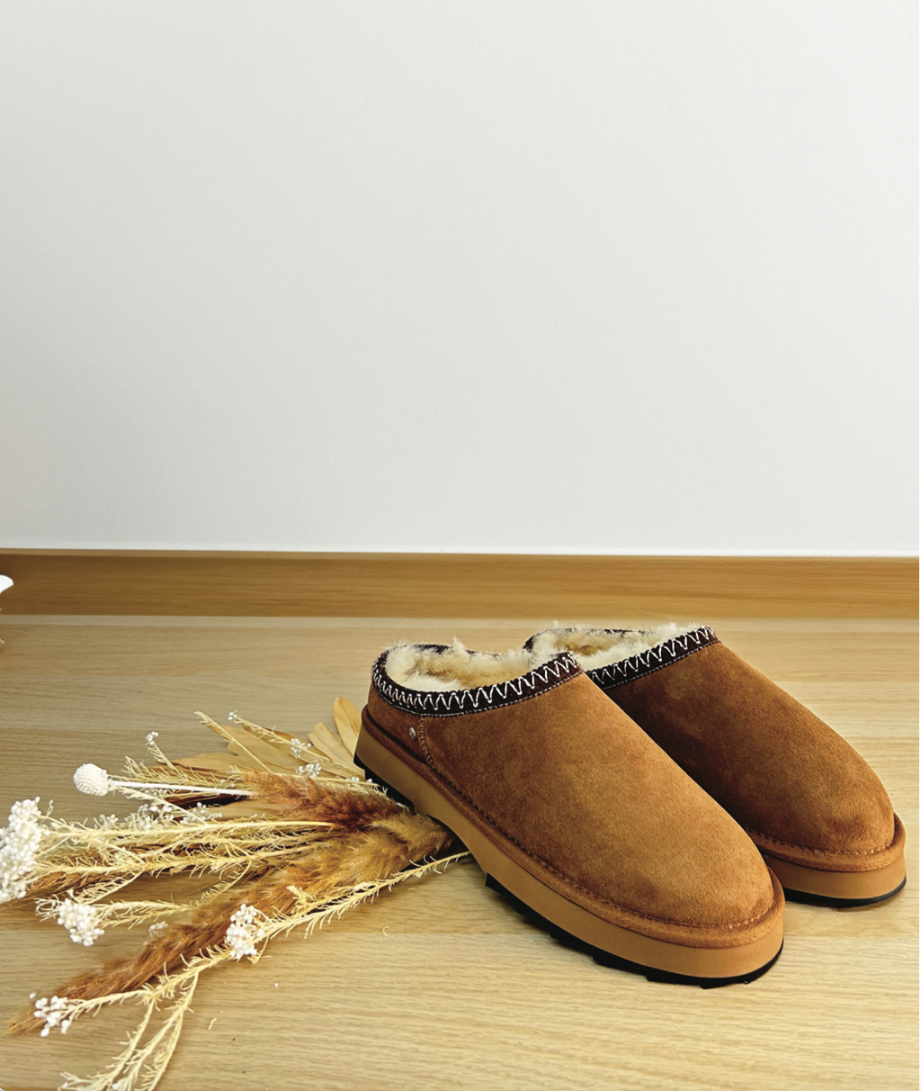 EMU 310-120 SHARKY SCUFF CHESTNUT