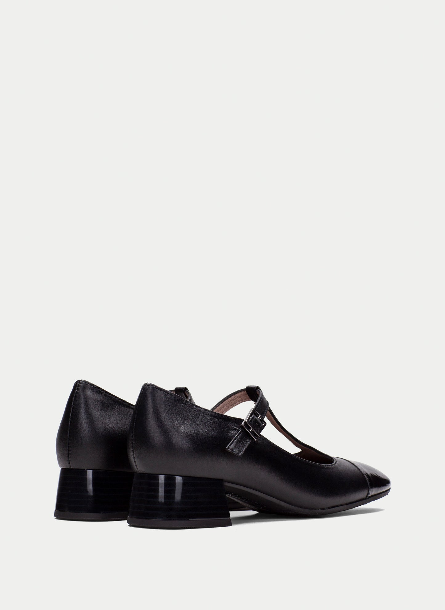 HSP 1412-250 MANILA BLK T-STRAP