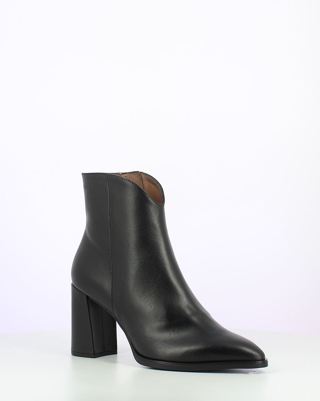 WND 1216-320 ISEO BLACK