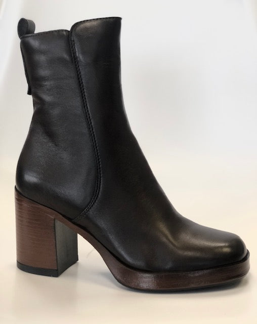 MJ 2243-300 MOKA PLATFORM HEEL SHORT