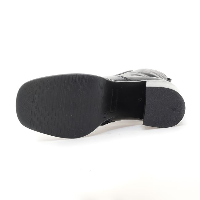 MJ 1243-300 BLACK PLATFORM HEEL SHORT