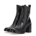 MJ 1243-300 BLACK PLATFORM HEEL SHORT