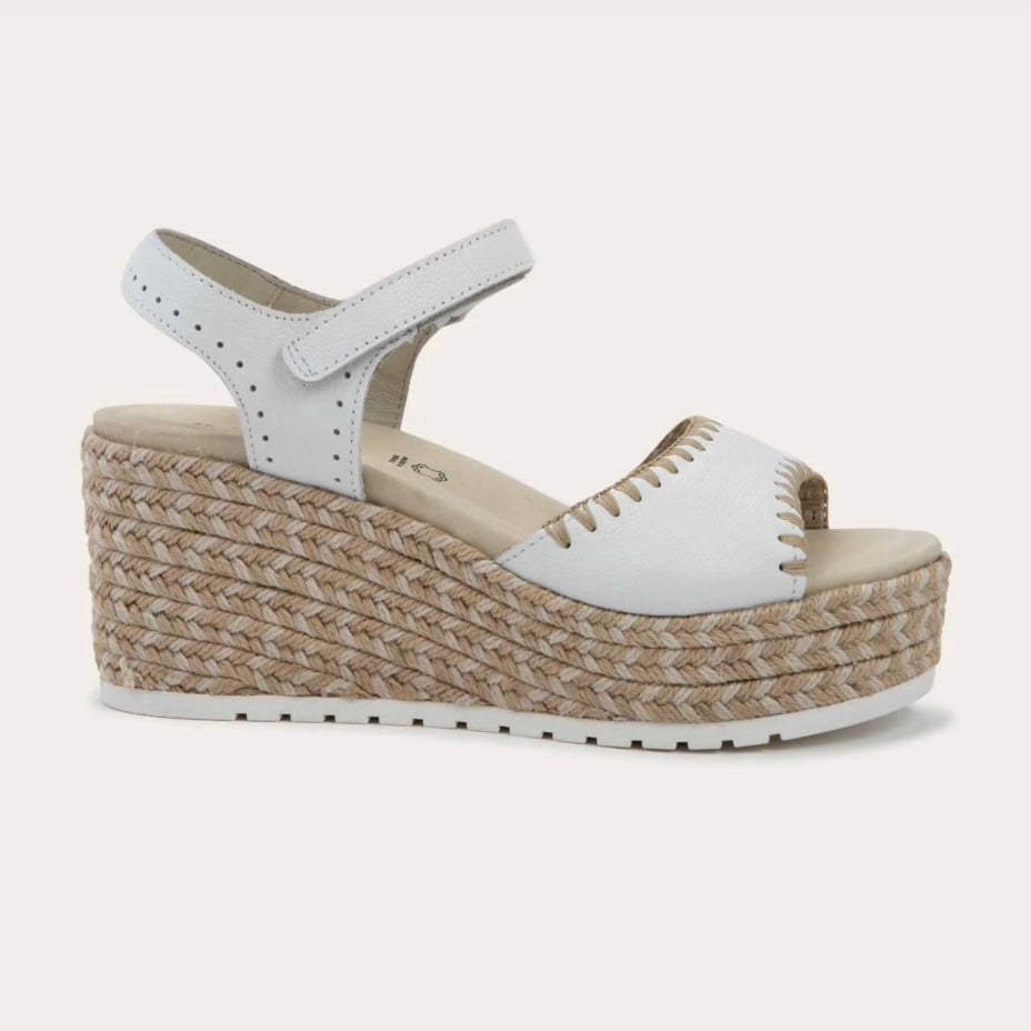 NAOT BLANES WHITE LEATHER