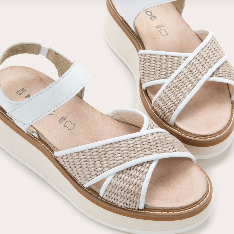 NAOT PAVLOVA WHITE LEATHER W RAFFIA