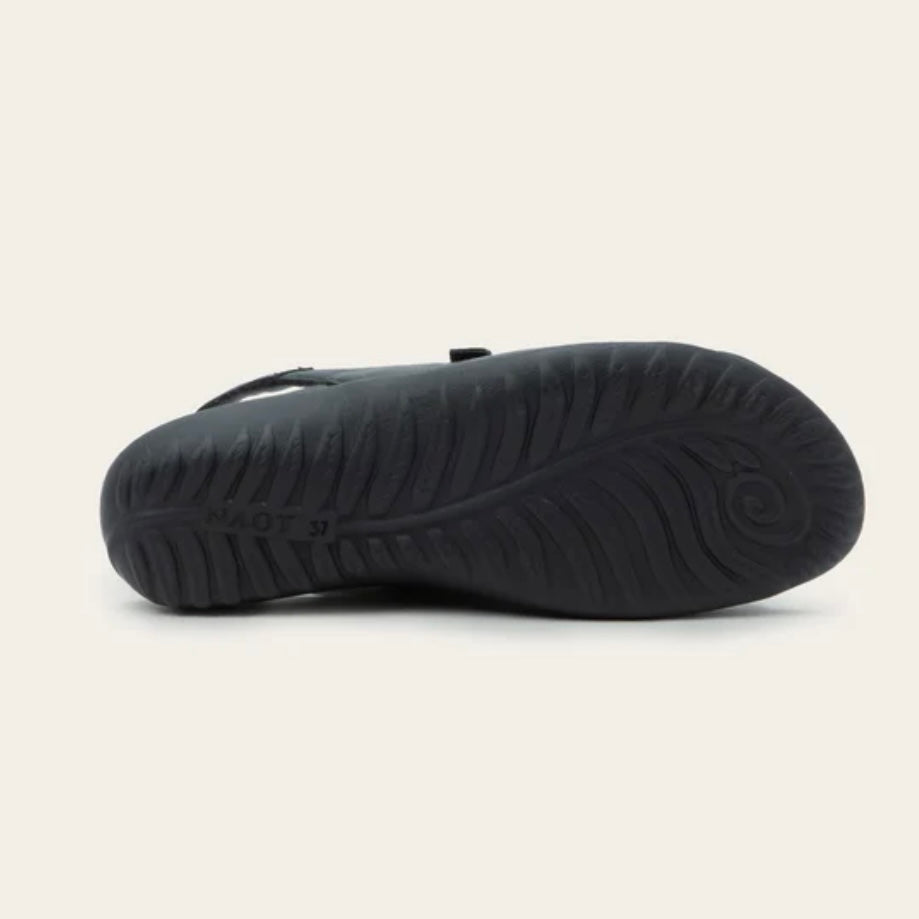 NAOT TOKA BLACK SHINY LEATHER