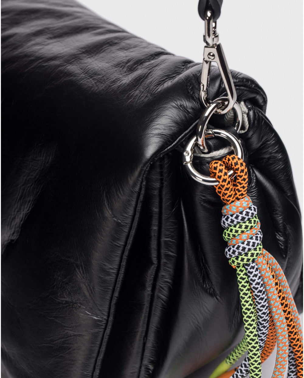 WND WB-502223 COMB BLACK