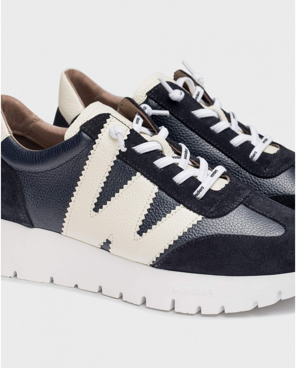 WND 4238-260 NAVY LEATHER-SUEDE SNEAKER