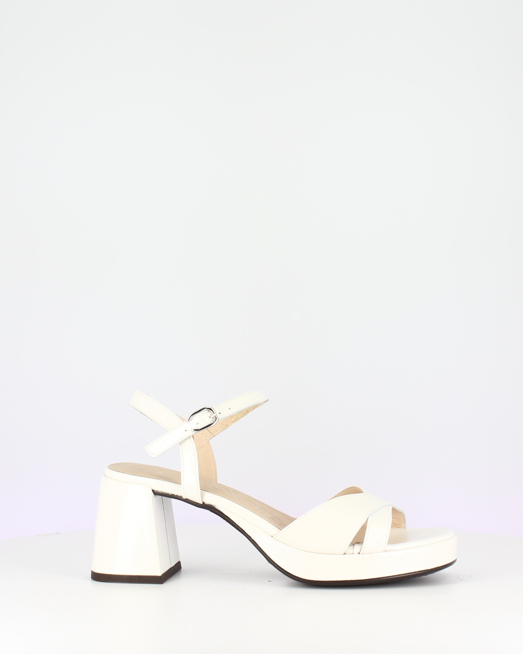 WND 5242-280 G6803 OFF WHITE PATENT