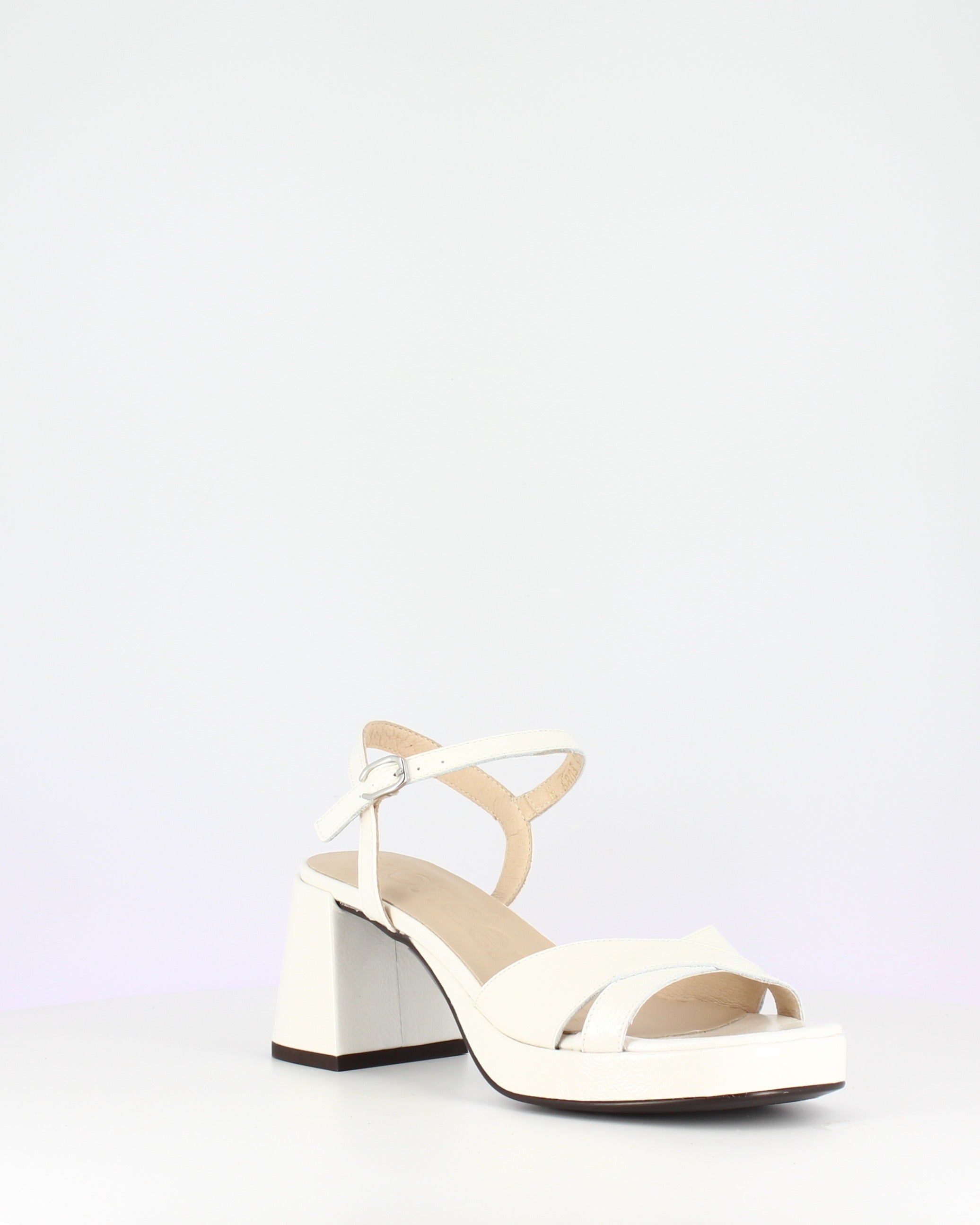 WND 5242-280 G6803 OFF WHITE PATENT