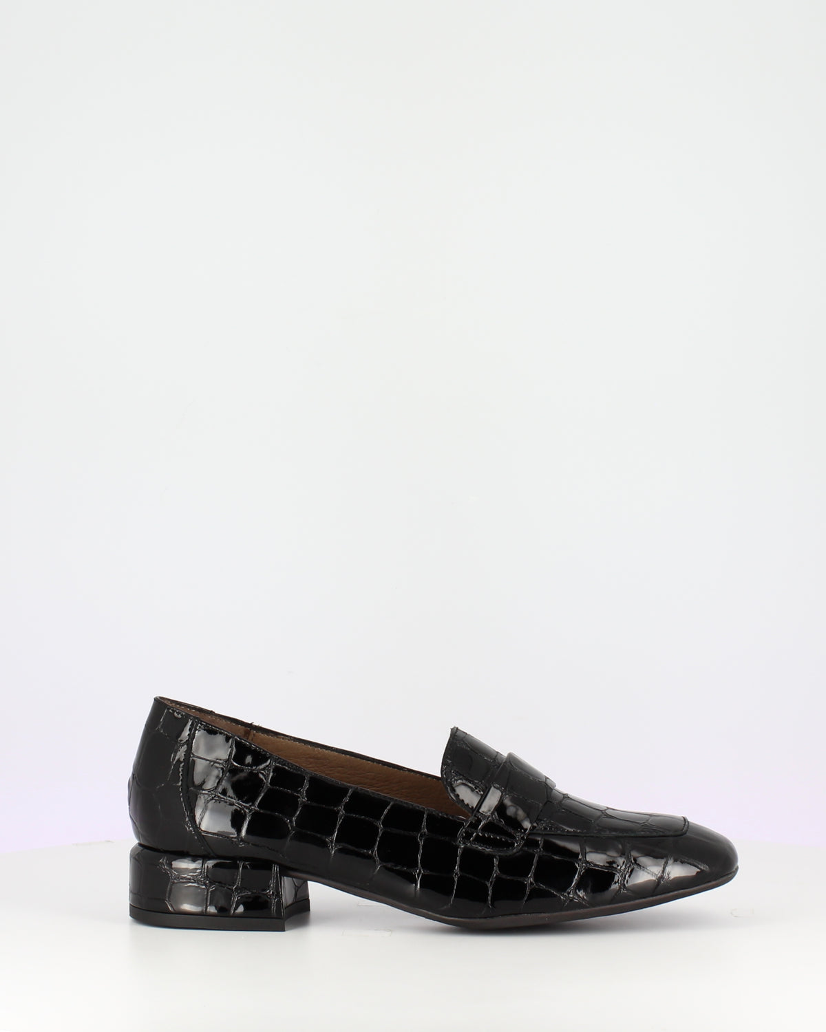 WND 0251-275 BLACK PATENT CROCO PRINT