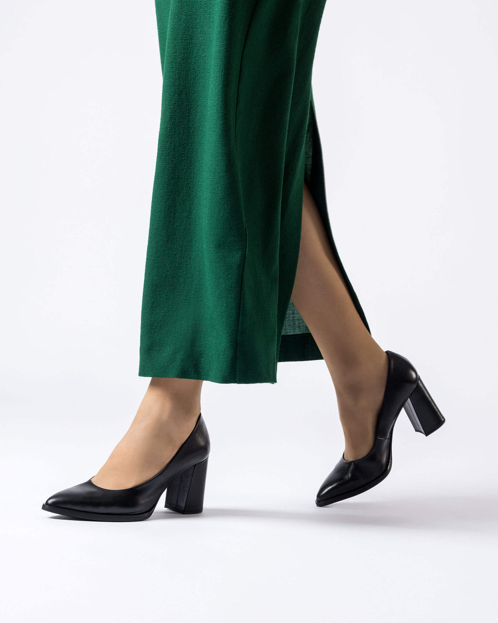 WND 1246 M5420 BLACK LEATHER PUMP