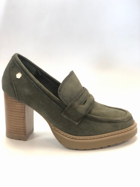 CAR 752-185 KHAKI HEEL LOAFER