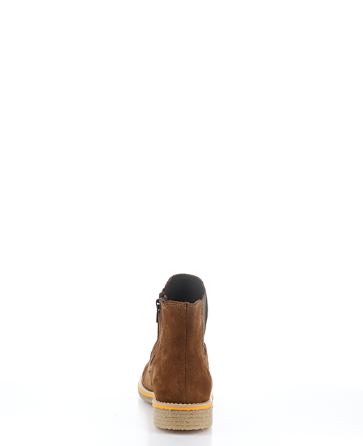 BC Beat-215 Nut suede