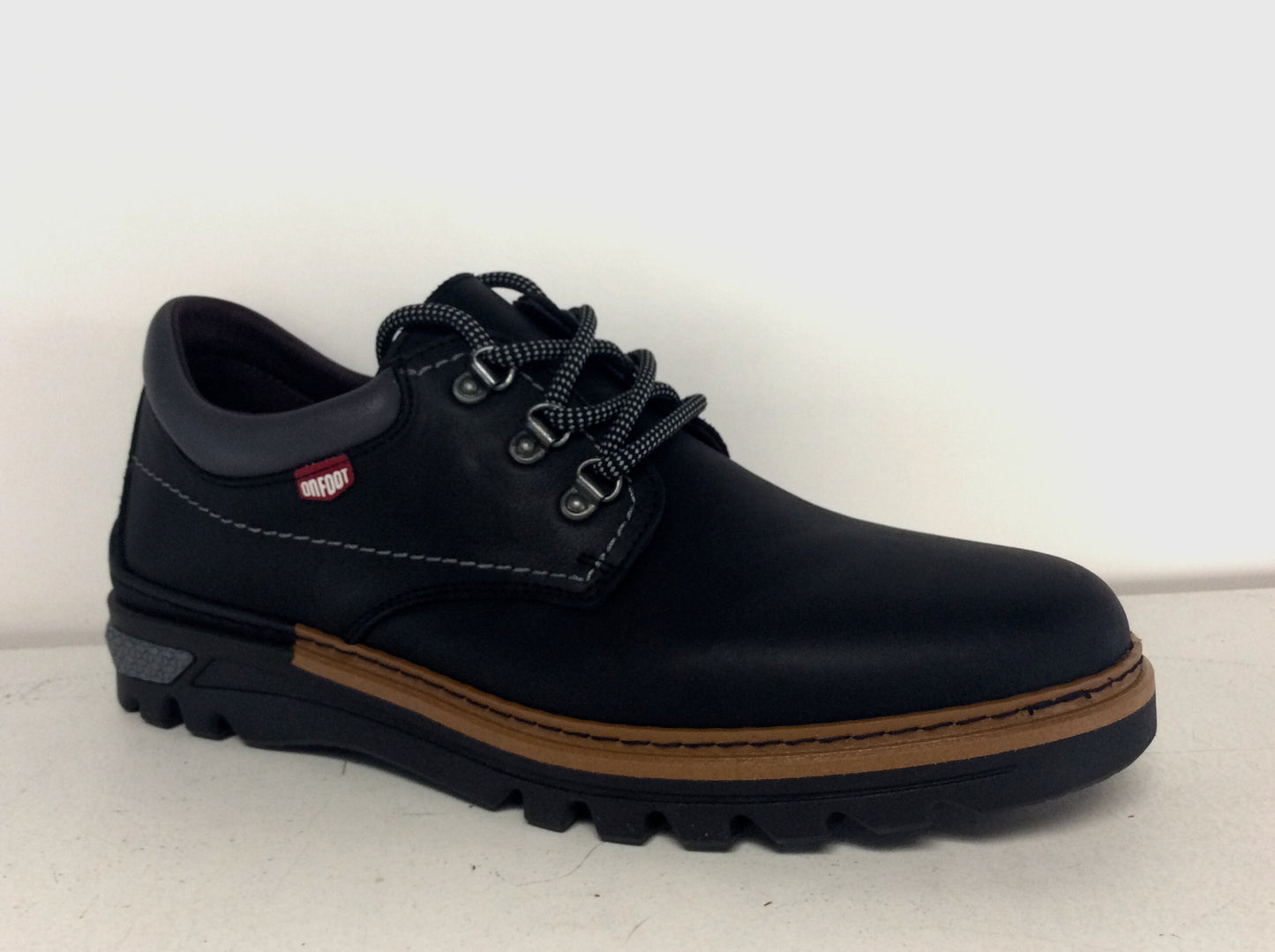 OFM 101-220 BLACK LEATHER