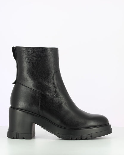 WND 1164-300 Vacheta Black