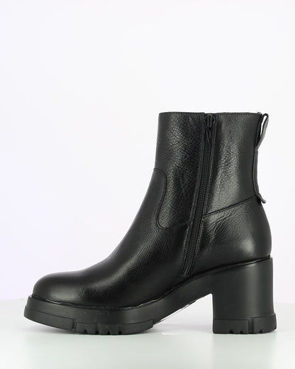 WND 1164-300 Vacheta Black