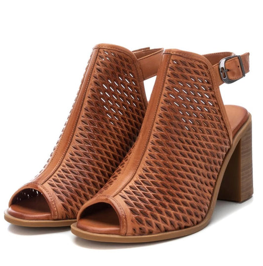 CAR 334-180 Camel Heel