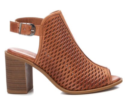 CAR 334-180 Camel Heel
