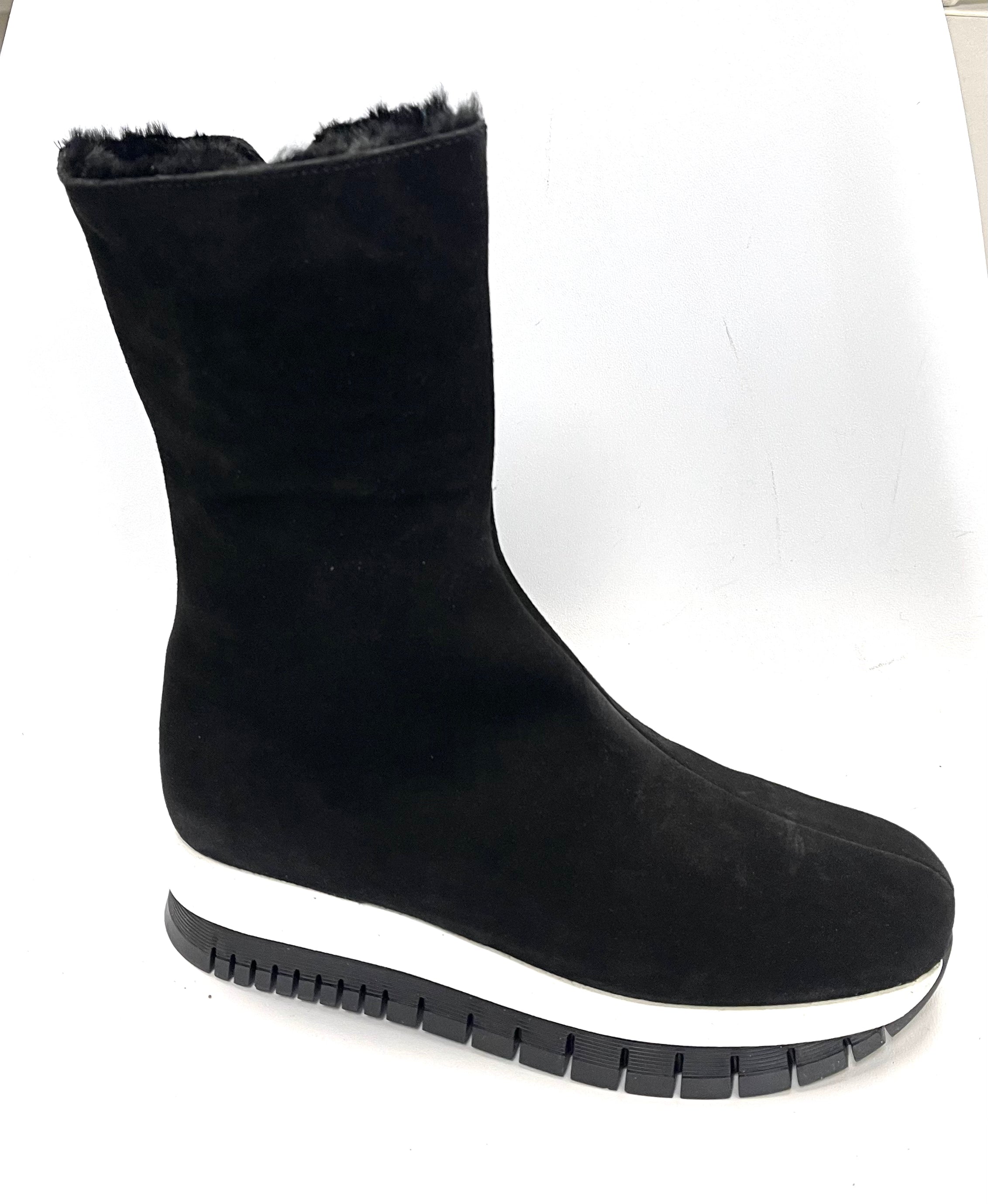 LC Natalya-598 Black suede