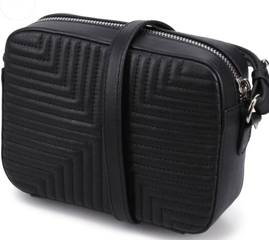 BNO Kenny-140 Black Crossbody