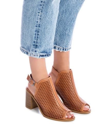 CAR 334-180 Camel Heel